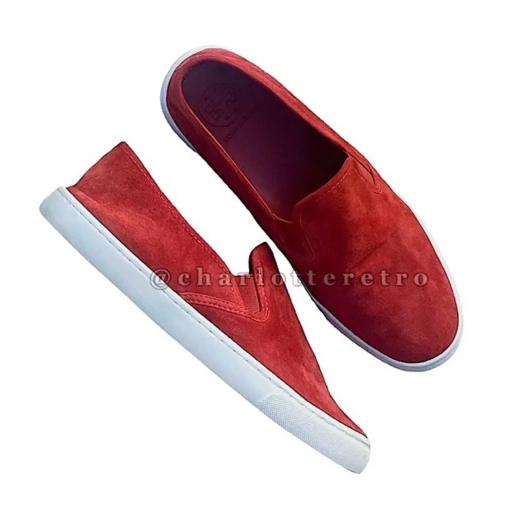 Tory Burch • MAX Soft Suede Skater Classic Slip-on